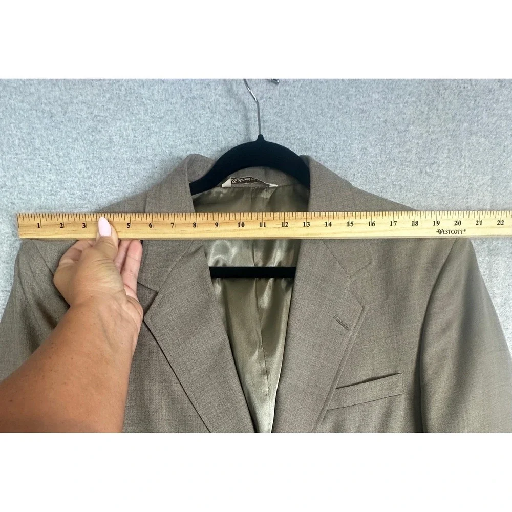 Stafford Blazer 44R Gray Brown Beige Worsted‎ Wool Gold Button Sport Coat Crest